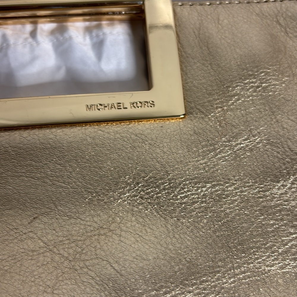 MK purse - Picture 2 of 3
